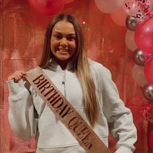 Meet your Posher, Avery